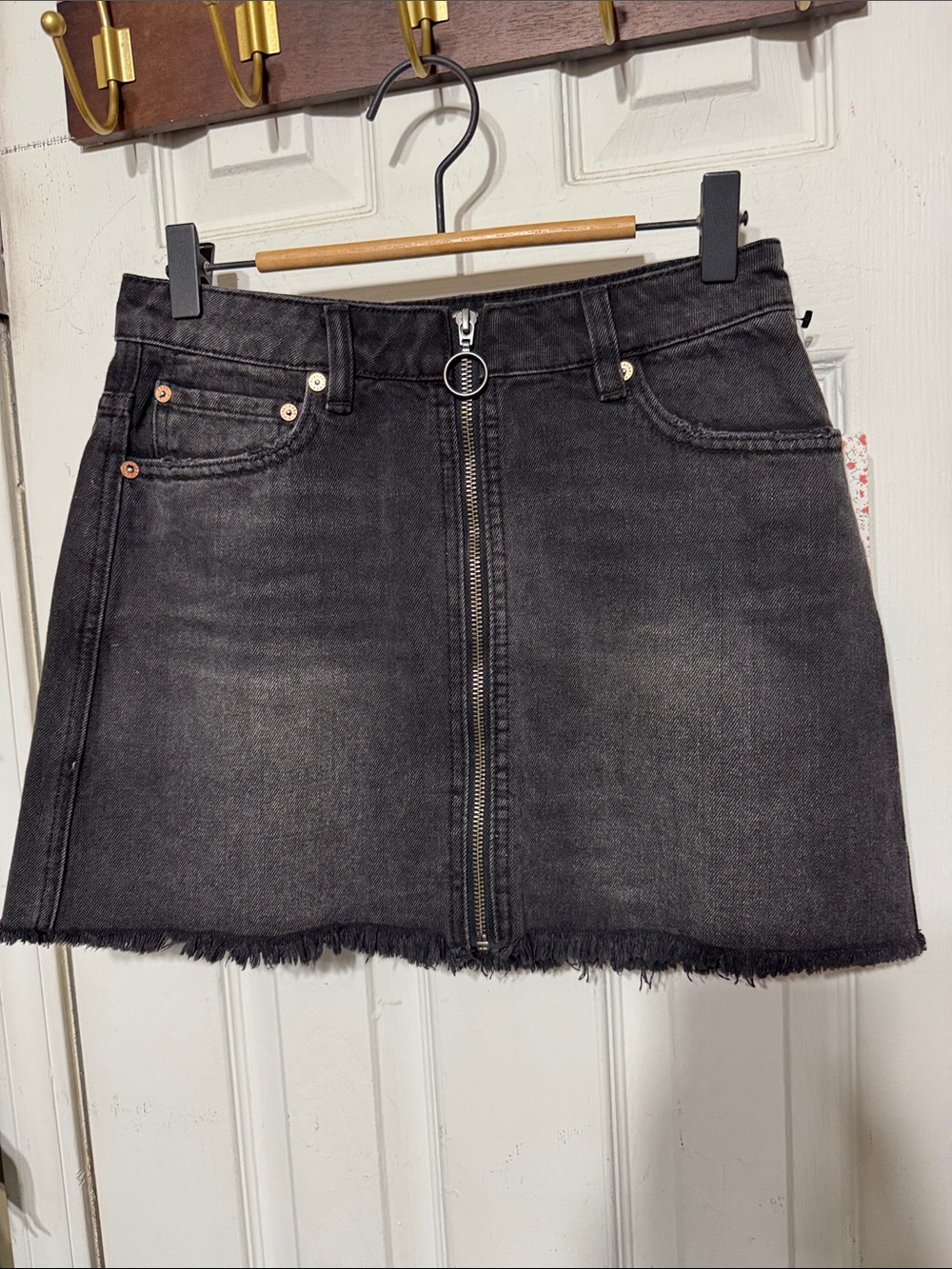 We The Free Havrn Black Denim Mini Skirt with Front Ring Zip Size 25
